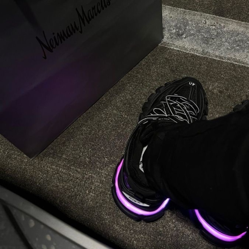 Meet your Posher, Blrr